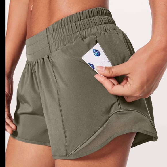 lululemon athletica Pants - Lululemon Hotty Hot Shorts 4”